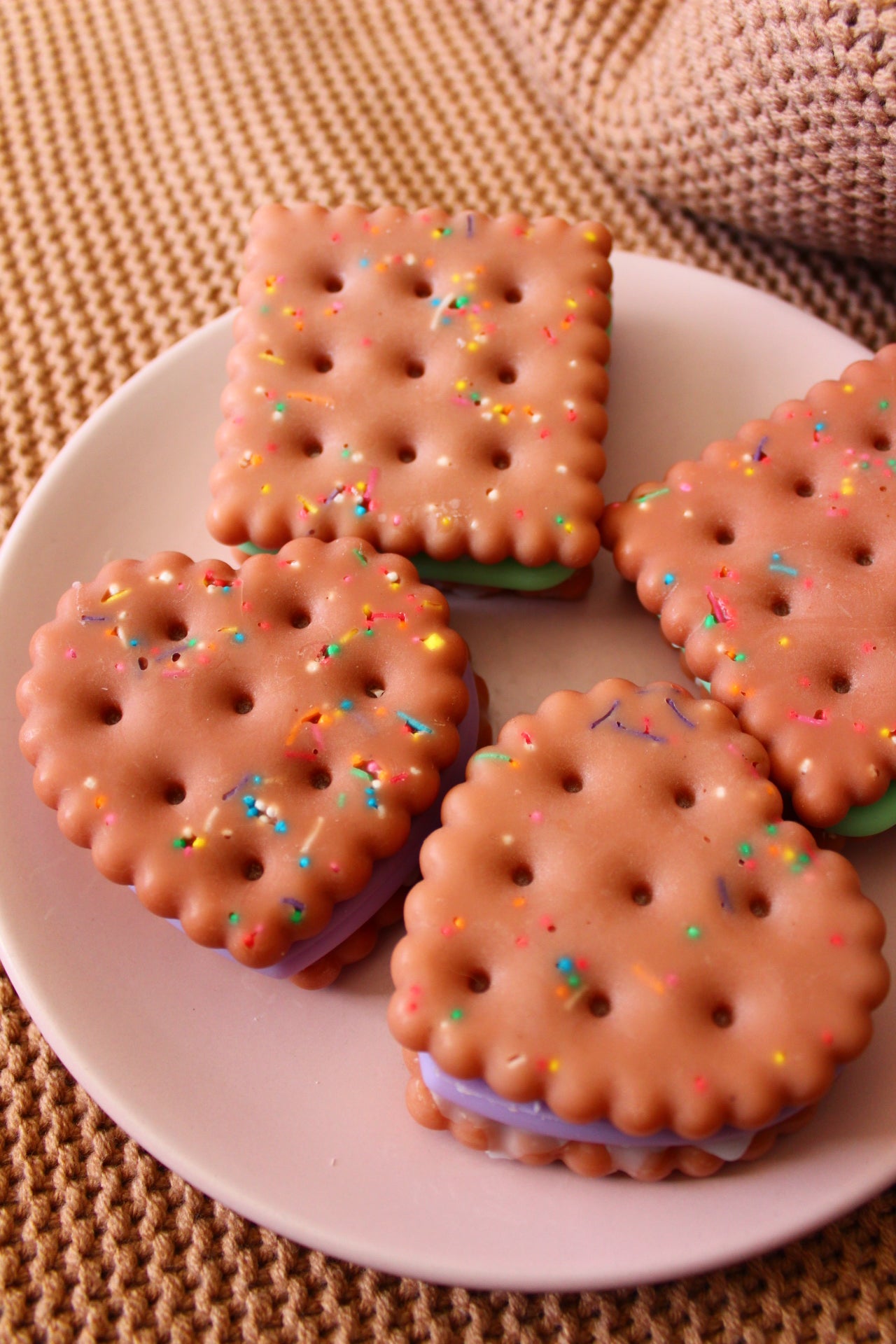 Frosted Cookie Kisses