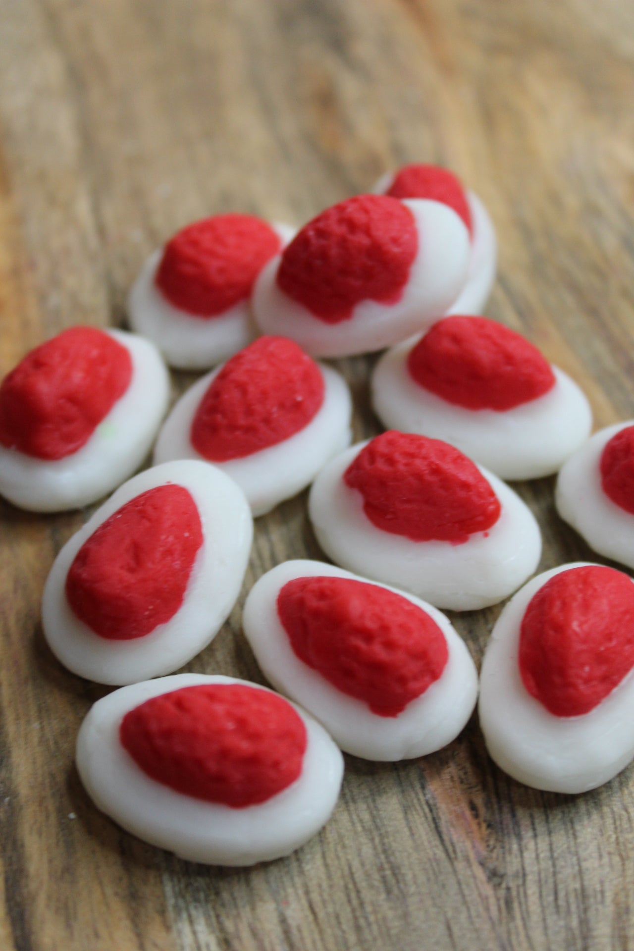 Strawberries & Cream Lollies